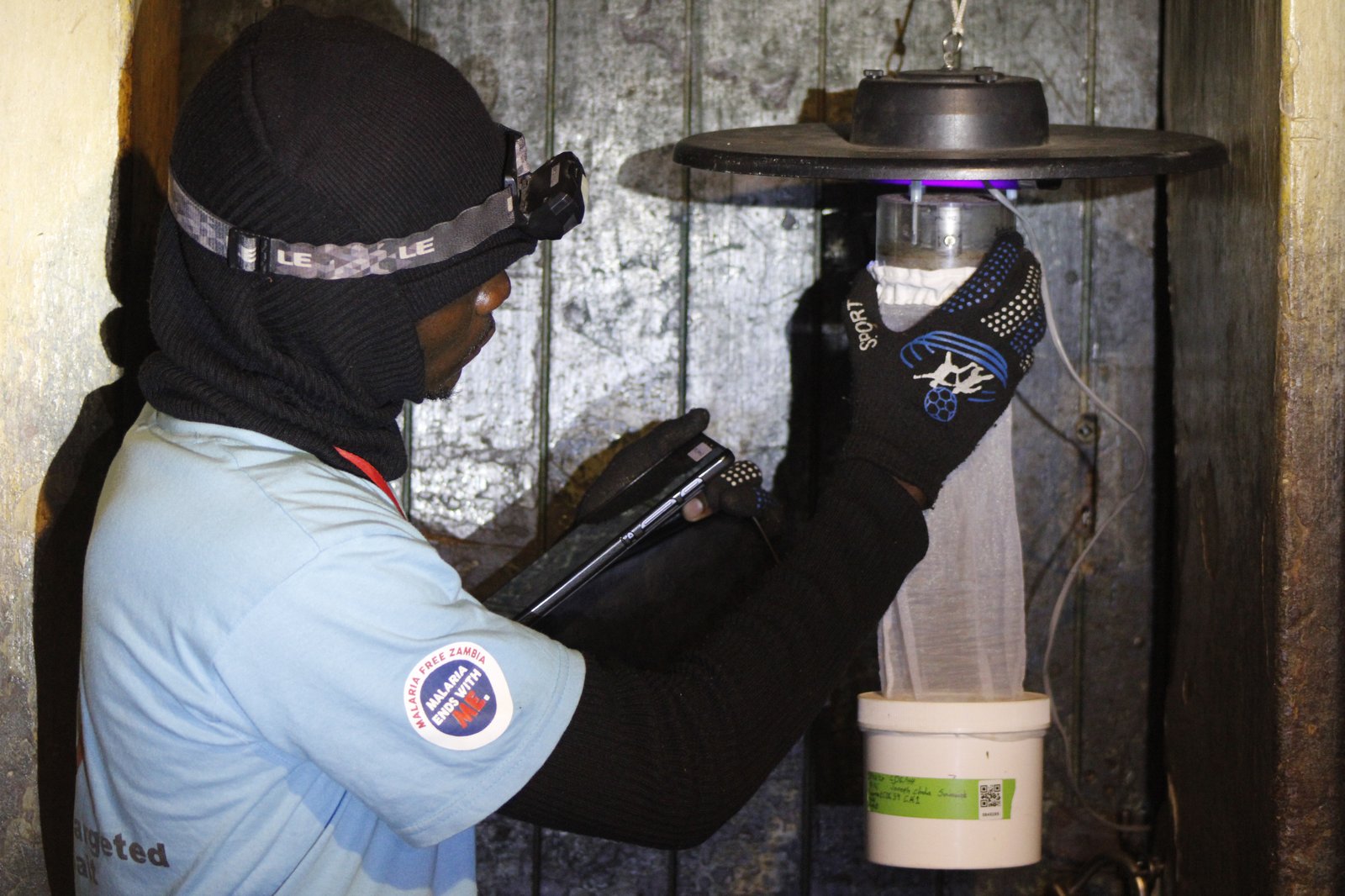 ATSB light trap change cup