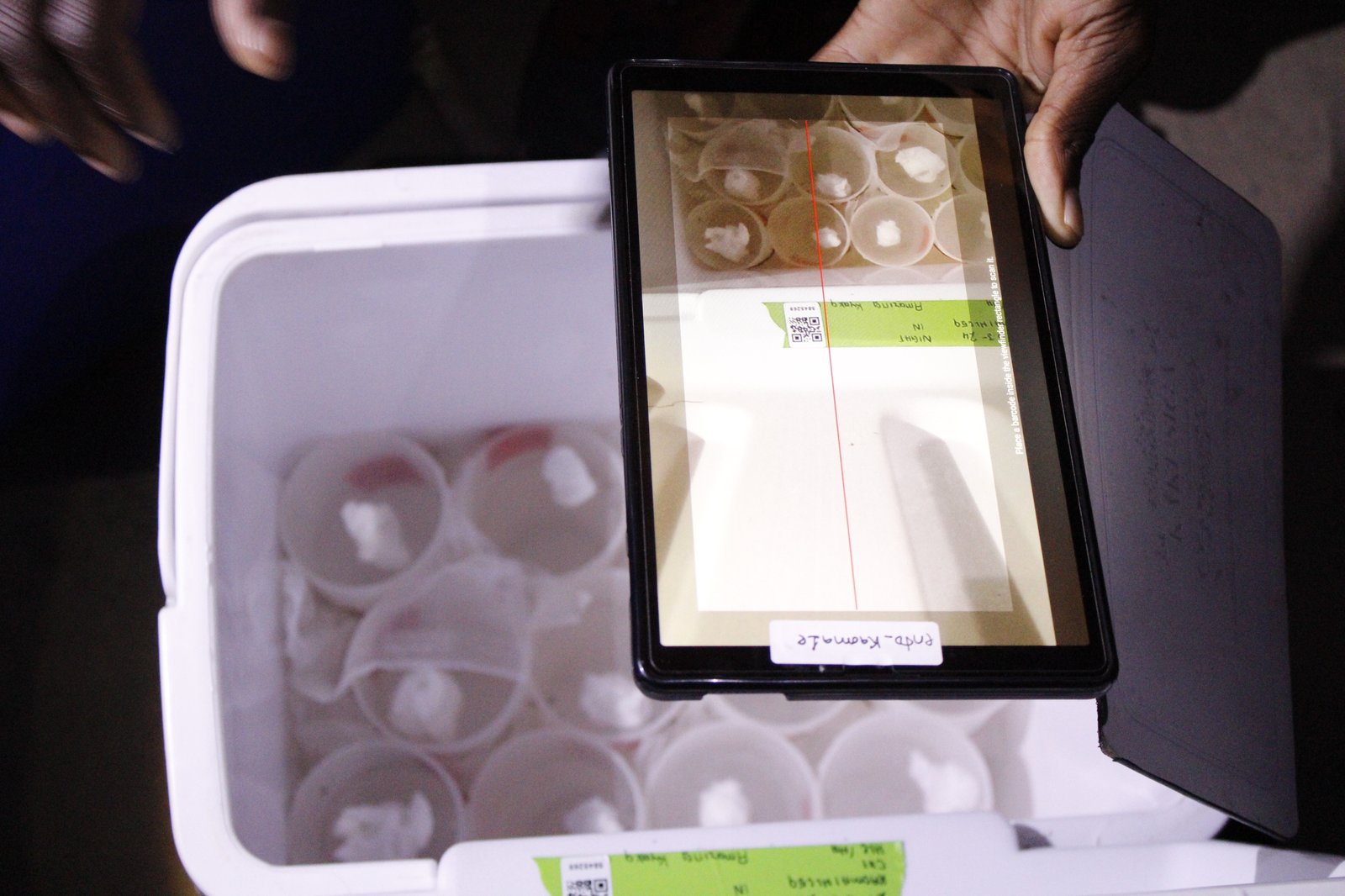 ATSB scan cooler with tablet