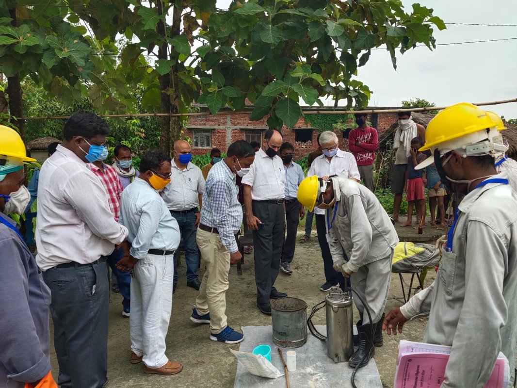 Vector control is the backbone of the kala azar elimination strategy. PATH’s Amresh Kumar, MD, and other team members in Uttar Pradesh conducting indoor residual spraying that helps reduce the vector, the sandfly. Photo: PATH.
