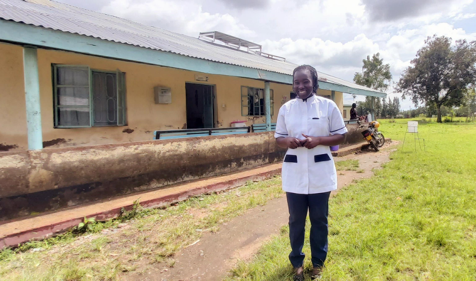 Lillian, a nurse-midwife at Mashambani health facility in Kisumu, Kenya. Results from this project will help counties implement action plans to reduce maternal deaths from postpartum hemorrhage. Photo: PATH/ Nelson Cheruiyot.